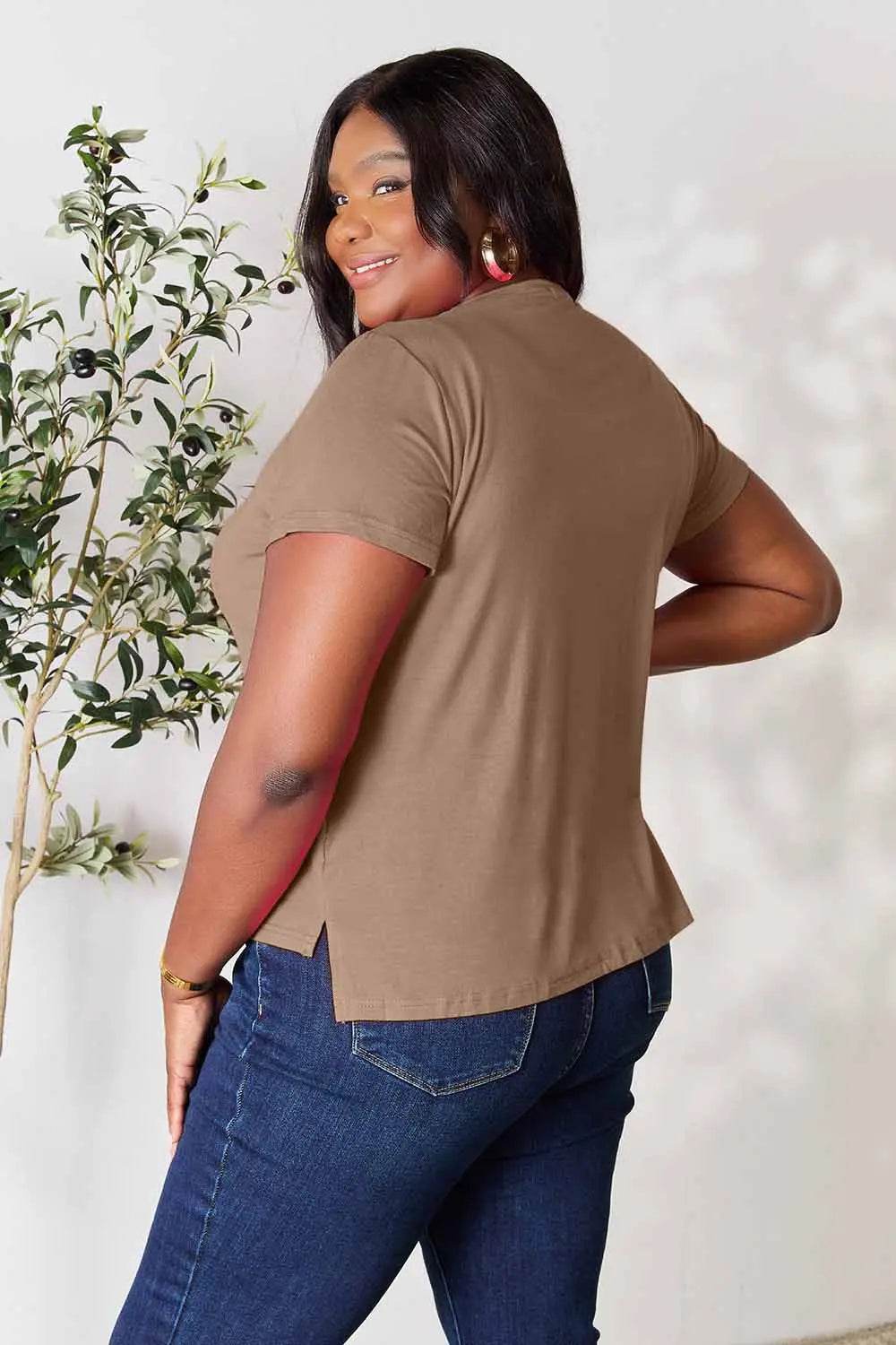 Basic Bae Full Size Round Neck Short Sleeve T-Shirt - Rosa Apparel