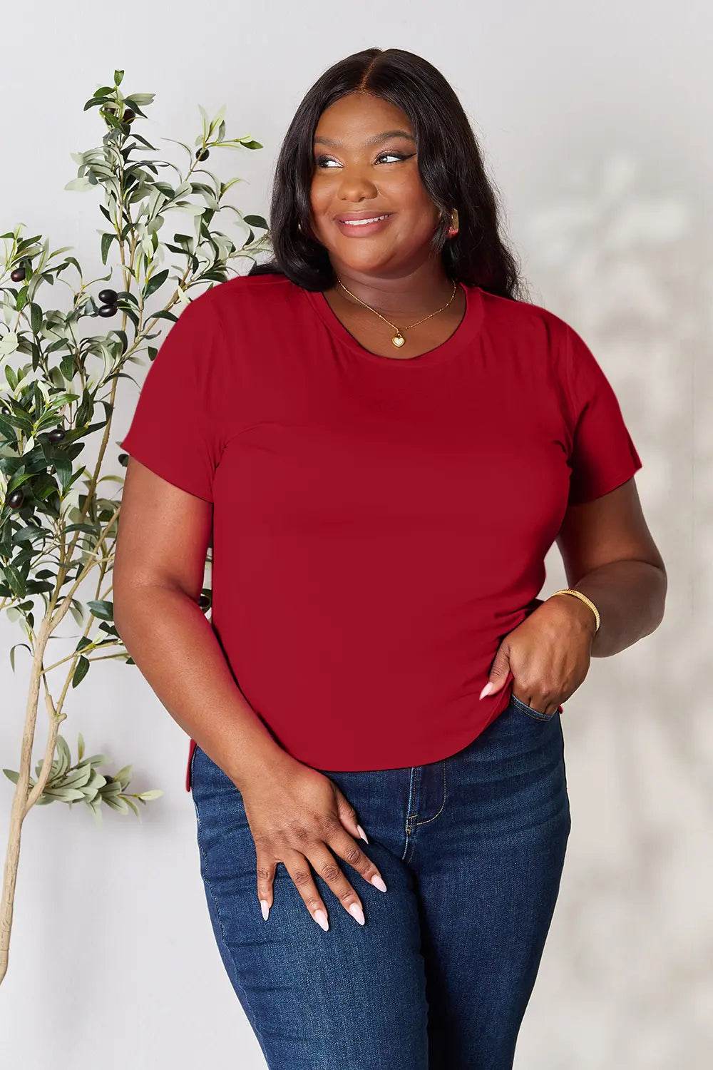 Basic Bae Full Size Round Neck Short Sleeve T-Shirt - Rosa Apparel