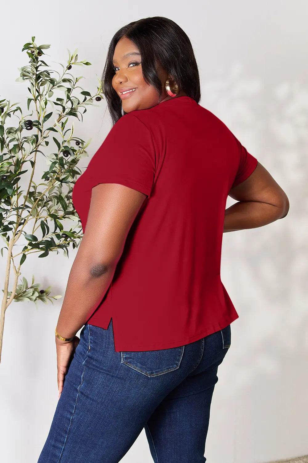 Basic Bae Full Size Round Neck Short Sleeve T-Shirt - Rosa Apparel