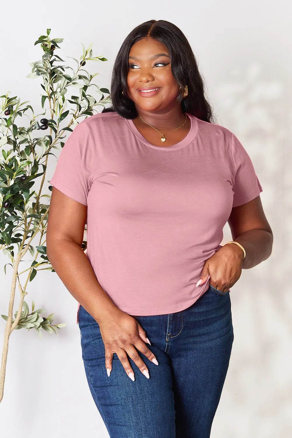 Basic Bae Full Size Round Neck Short Sleeve T-Shirt - Rosa Apparel