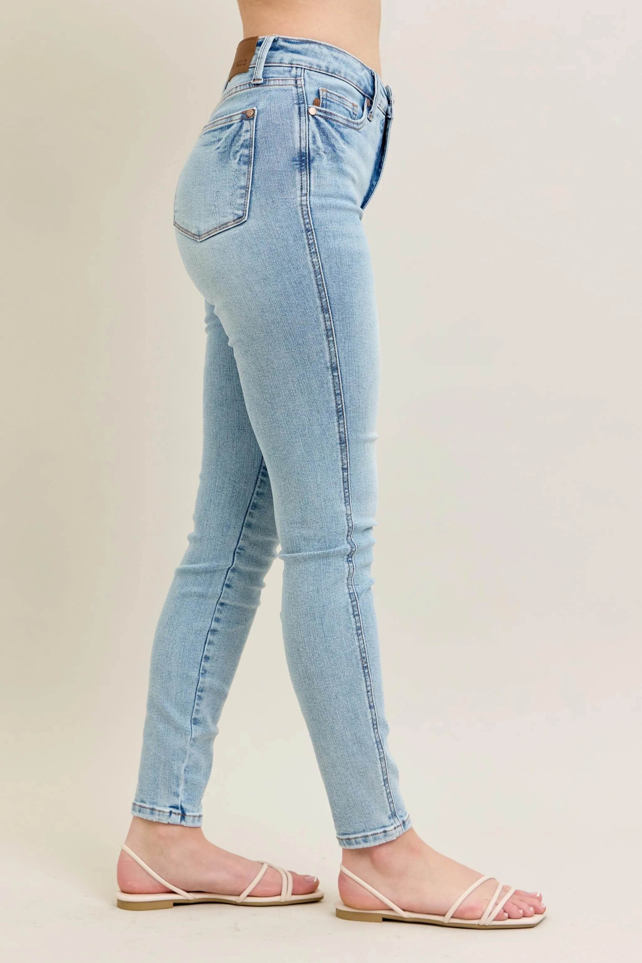 Judy Blue Full Size Mr Tummy Control Vintage Wash Skinny Jeans Plus Size - Rosa Apparel