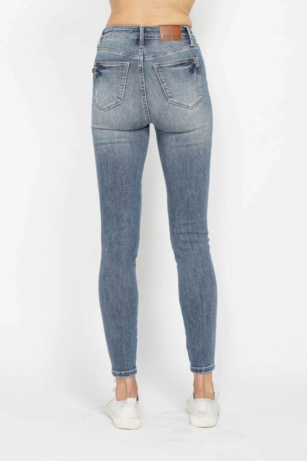 Judy Blue Full Size Tummy Control Contrast Wash Skinny Jeans - Rosa Apparel