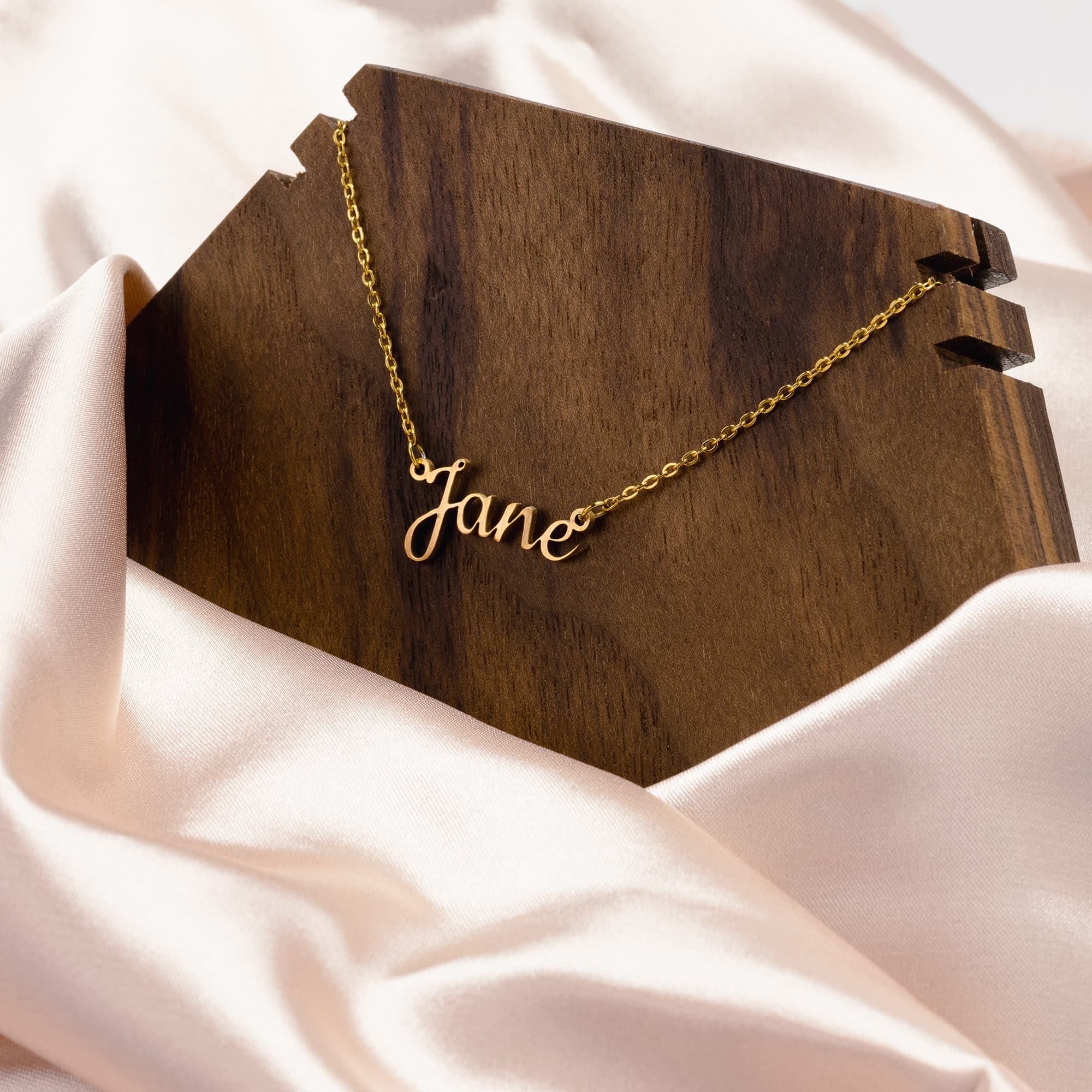 Personalized_Stainless_Steel_Name_Necklace_Gift_for_Women_Mockups_File.jpg_15796859