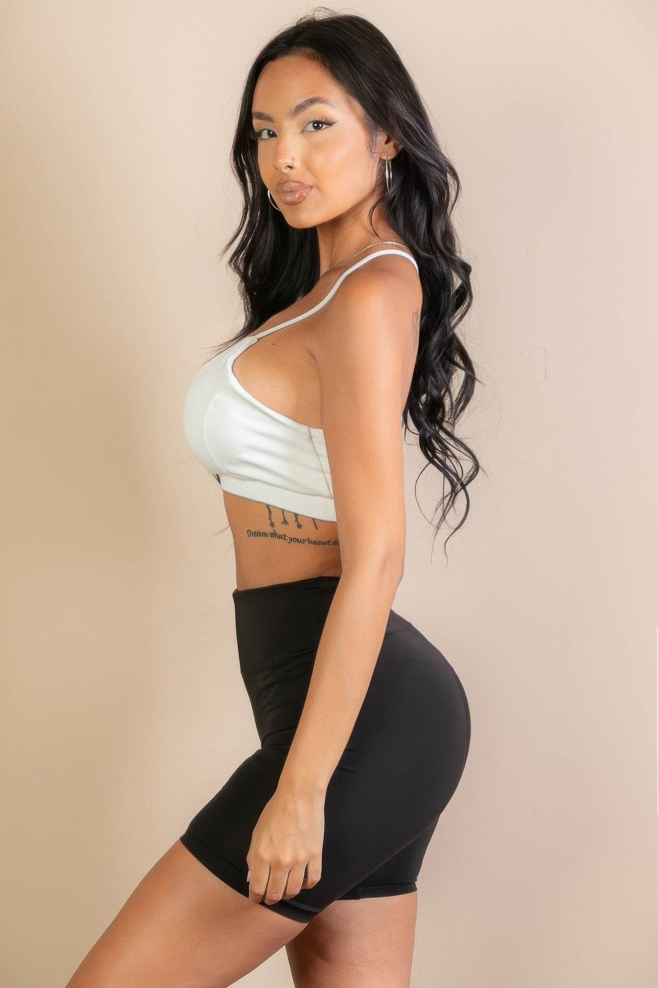 Racerback Cutout Sports Bra – Solid Activewear - Rosa Apparel